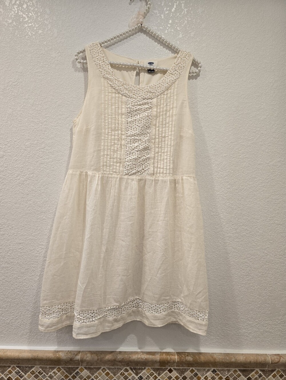 Old Navy Embroidered Swing Dress pintuck Pleats Lace Cream M - Picture 1 of 9